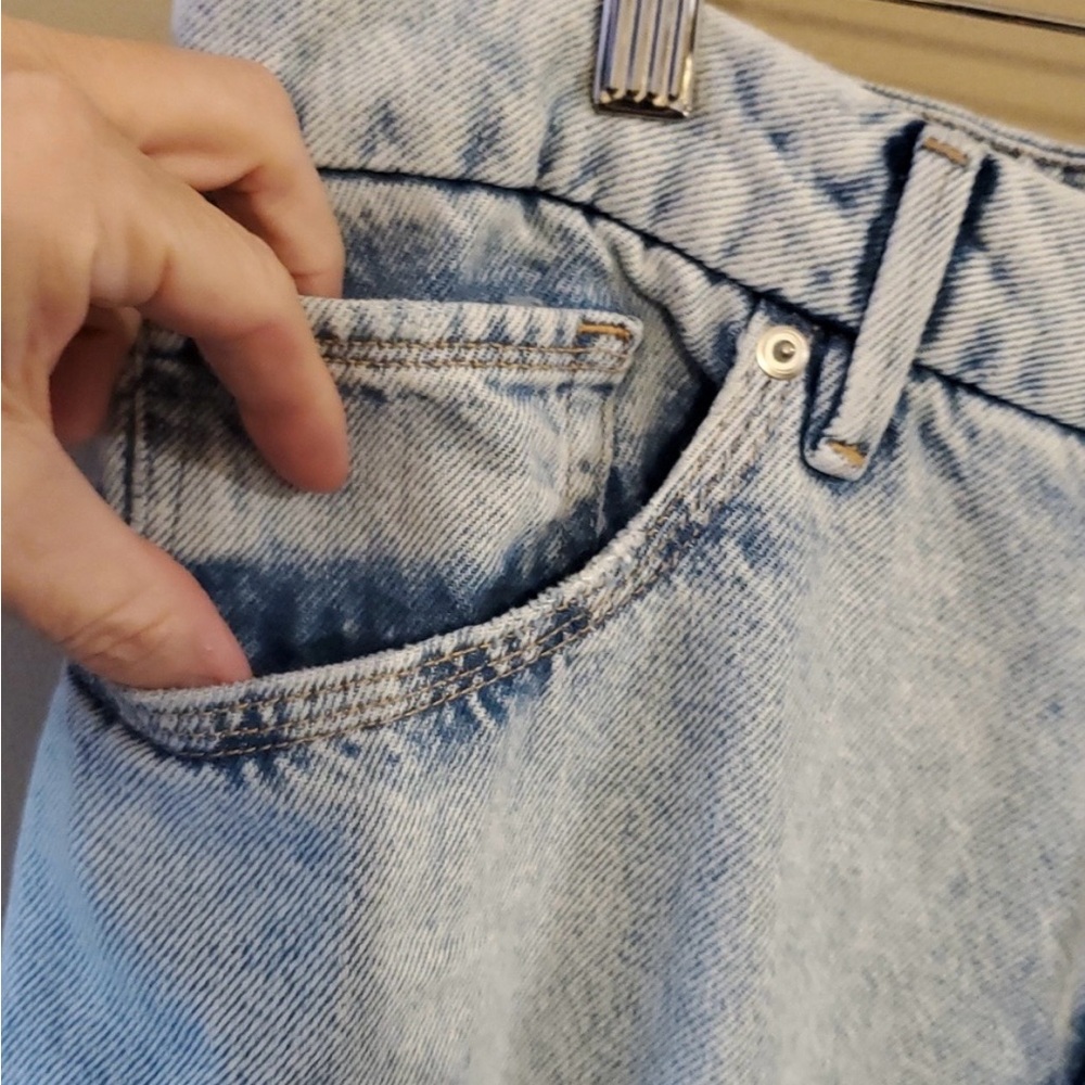 👖 Good American 90s Distressed Light Blue Jeans 👖 - Picture 3 of 11